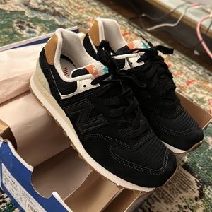 New Balance Black suede and gum sneakers